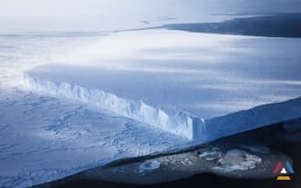 Since 1994, Antarctica's glaciers have shrunk by 4,000 gigatons Since 1994, Antarctica's glaciers have shrunk by 4,000 gigatons